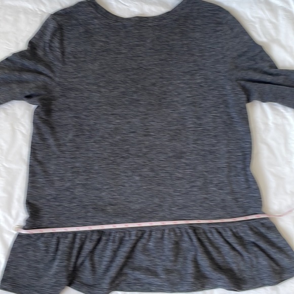 LOFT Sweater with long sleeves Color-Gray Size-Medium - Picture 9 of 13